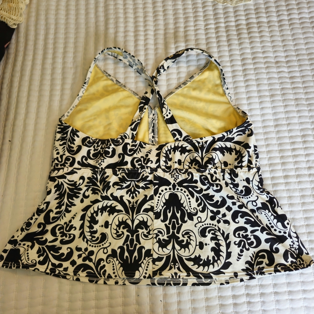 LANDS END BLACK AND WHITE TANKINI/BATHING SUIT TOP SIZE 16W - Picture 8 of 10